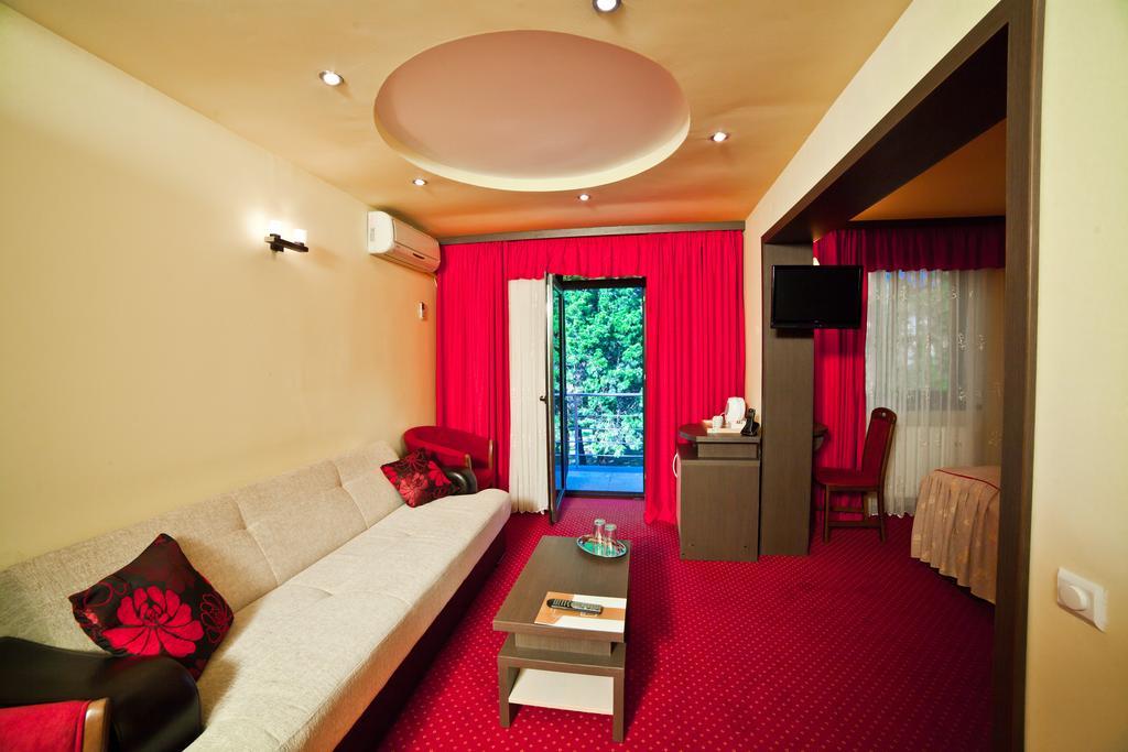 Hotel Dana Amara Zewnętrze zdjęcie